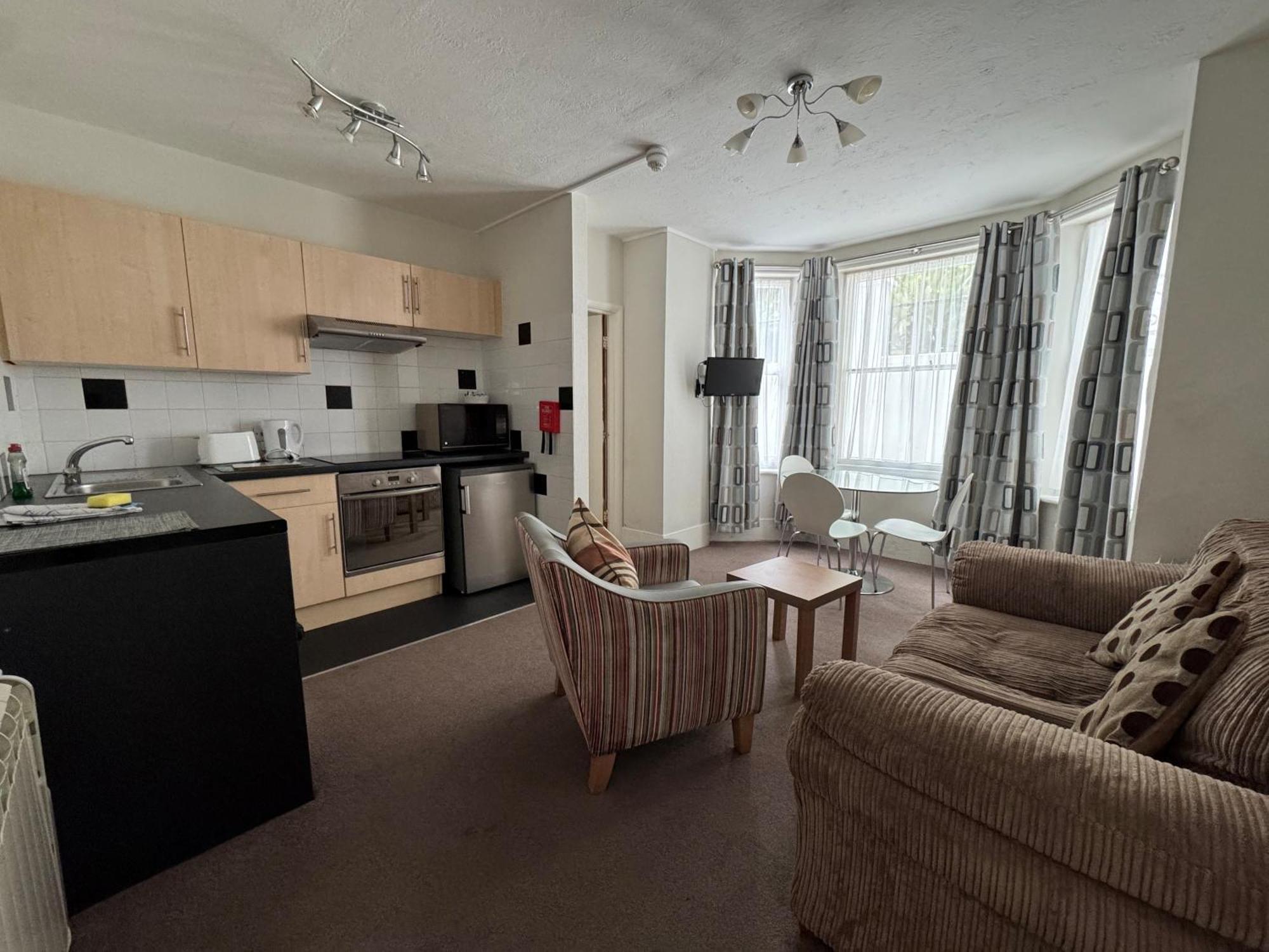 Devonshire House Holiday Flats Torneo de Torneo de Eastbourne Exterior foto